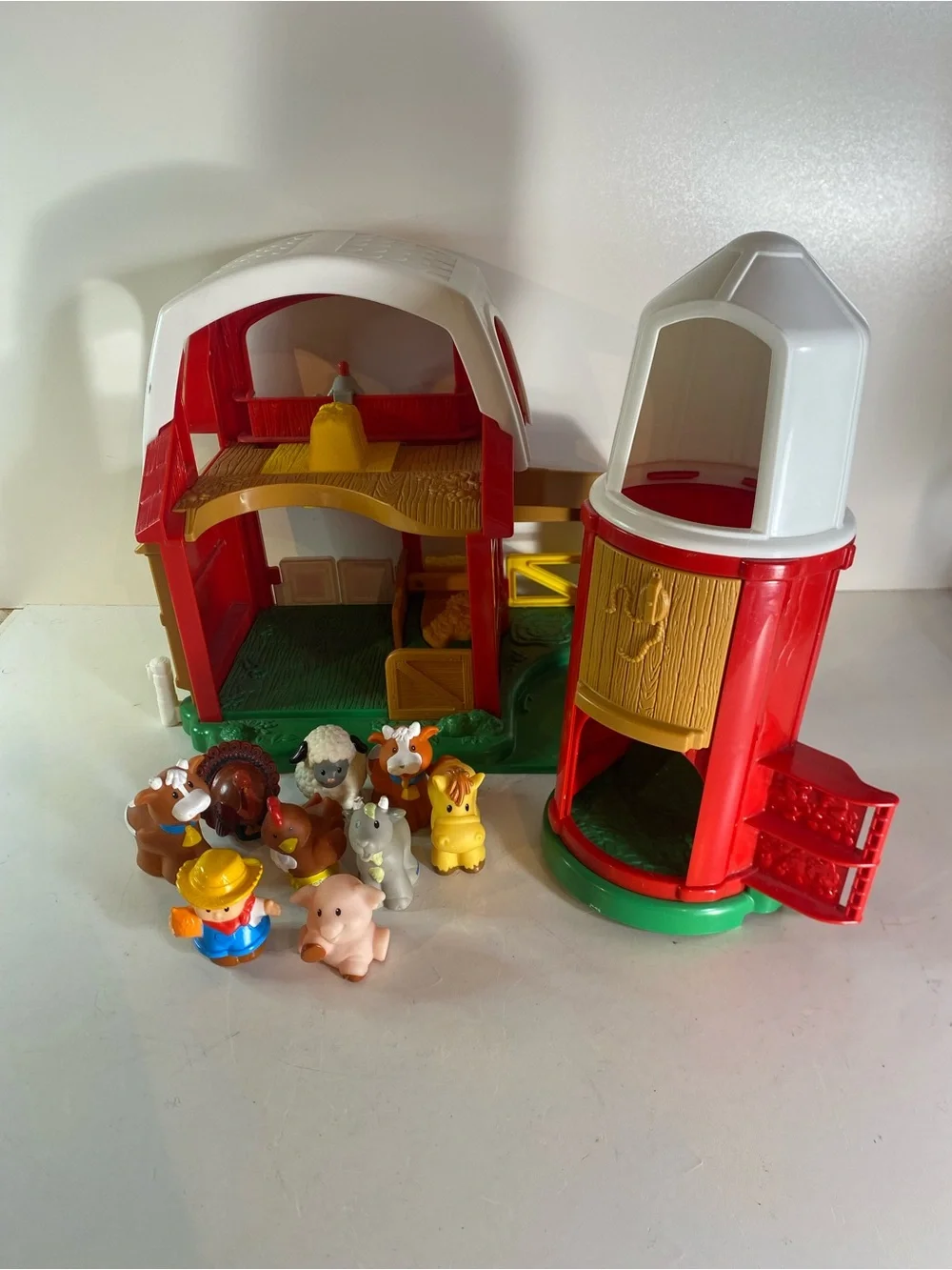 Fisher Price Little People Barn With Silo  Farmer, 7 Animals & A Random Turkey